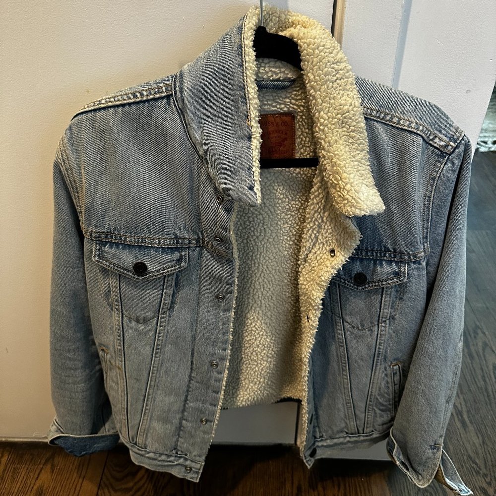 Levi's Authentic Trucker Jacket - Size Small - Light Wash Denim